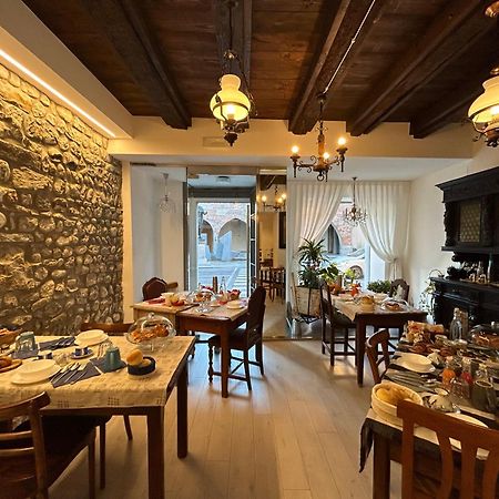 Bed and Breakfast Domus Iulii Чивидале-дель-Фриули Экстерьер фото