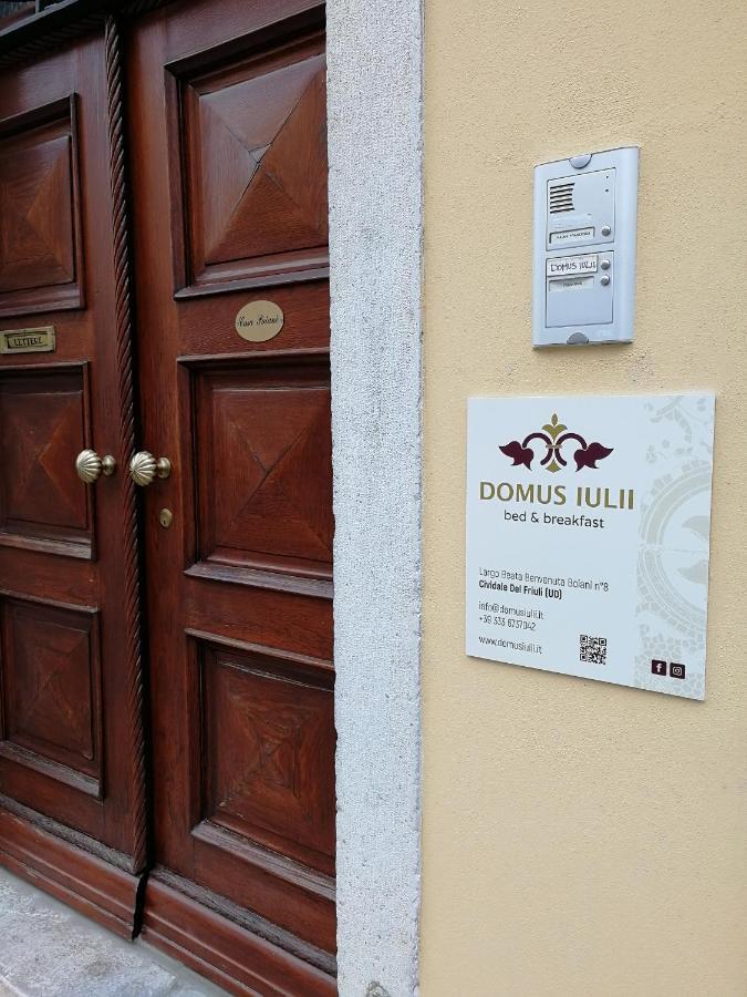 Bed and Breakfast Domus Iulii Чивидале-дель-Фриули Экстерьер фото