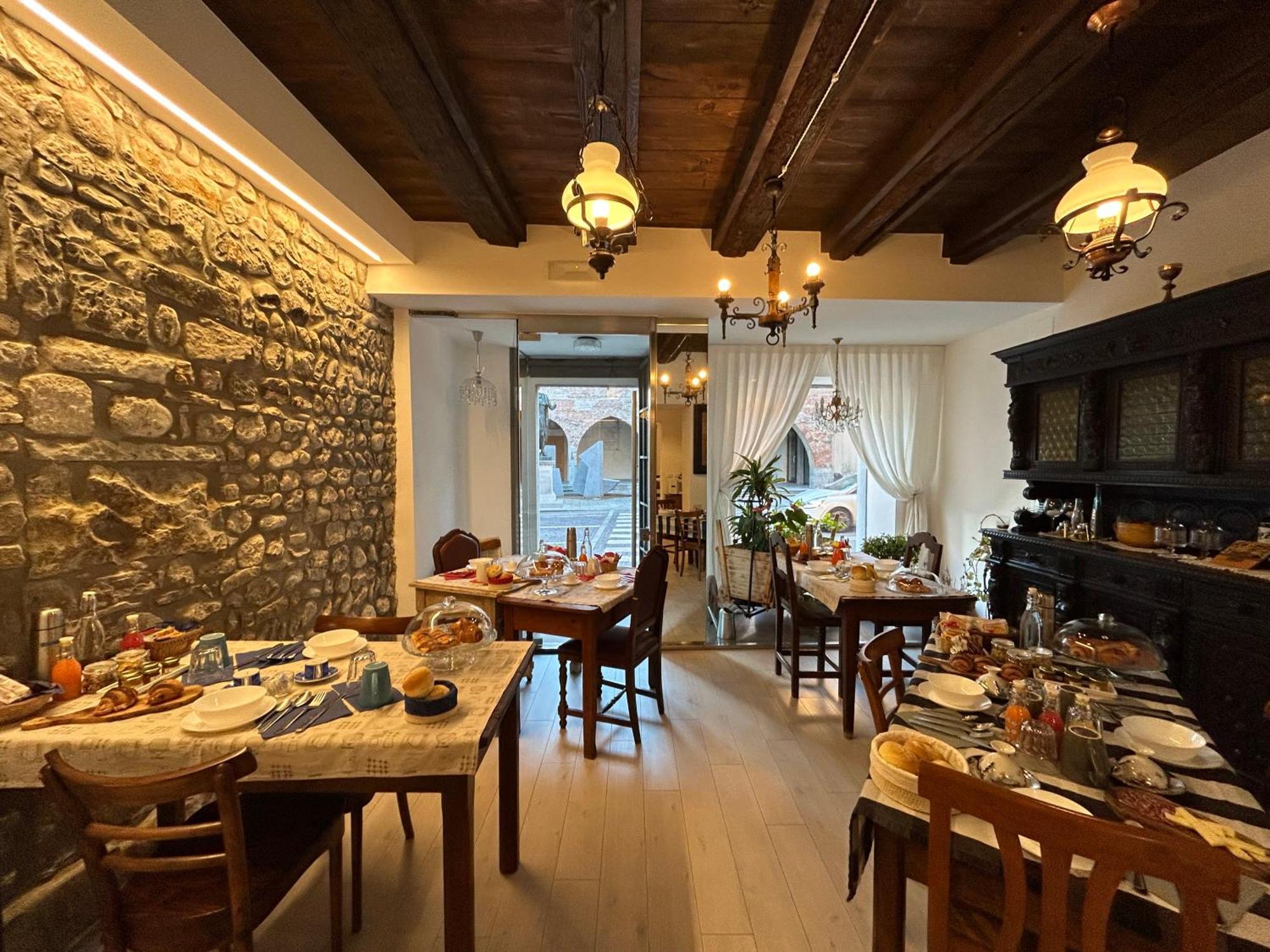 Bed and Breakfast Domus Iulii Чивидале-дель-Фриули Экстерьер фото